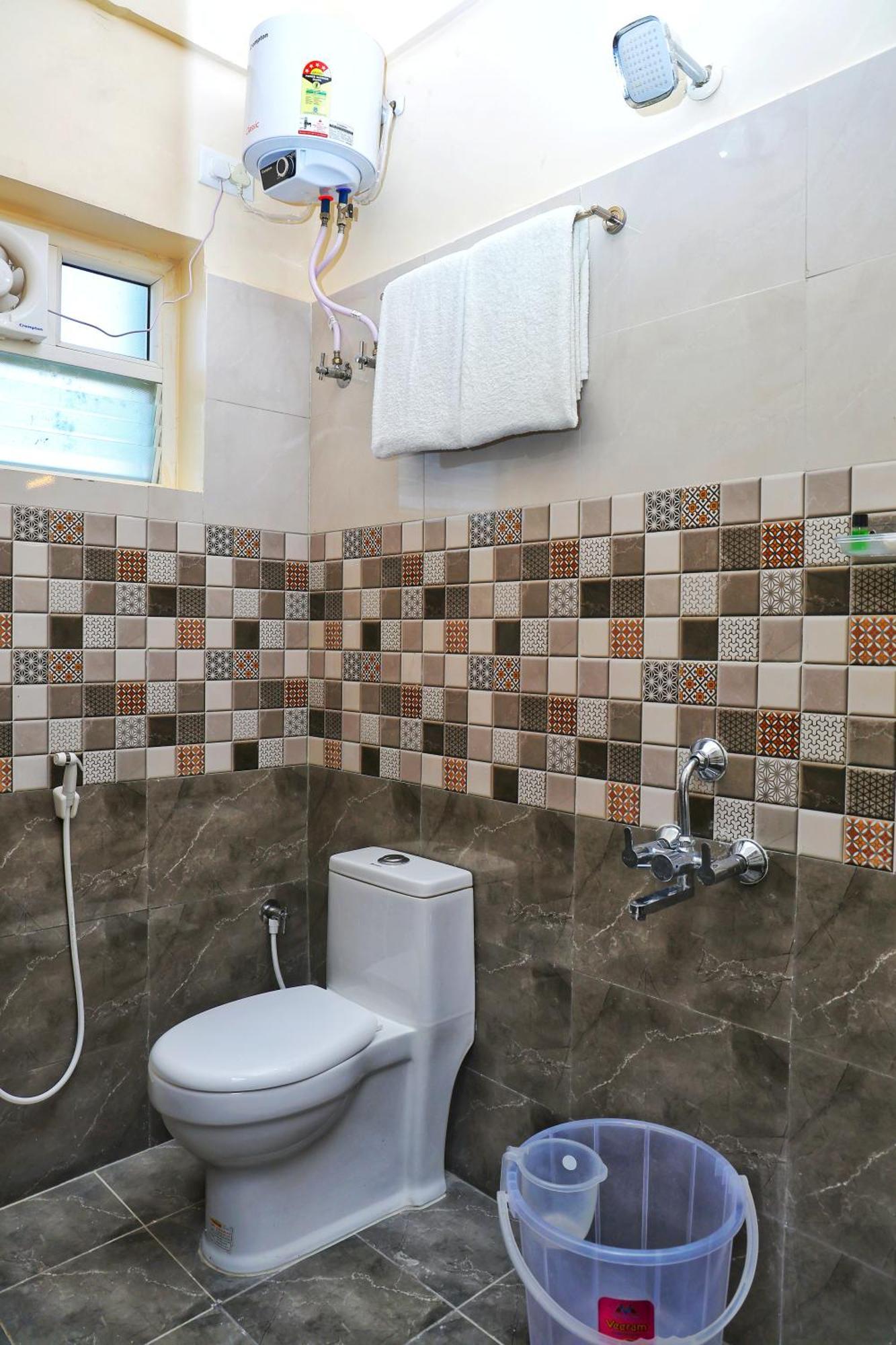 Jn Residency Perungudi Bed & Breakfast Ченай Екстериор снимка