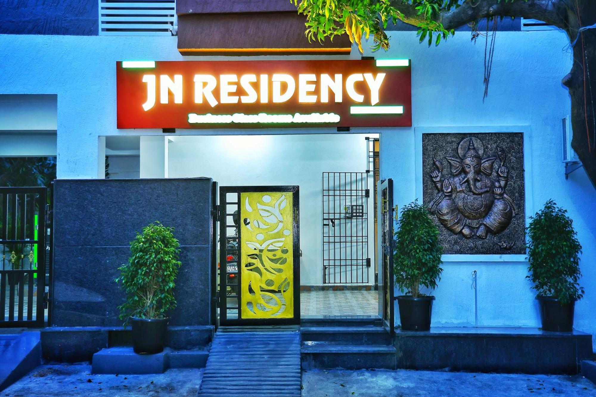 Jn Residency Perungudi Bed & Breakfast Ченай Екстериор снимка