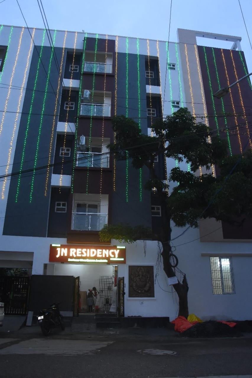 Jn Residency Perungudi Bed & Breakfast Ченай Екстериор снимка